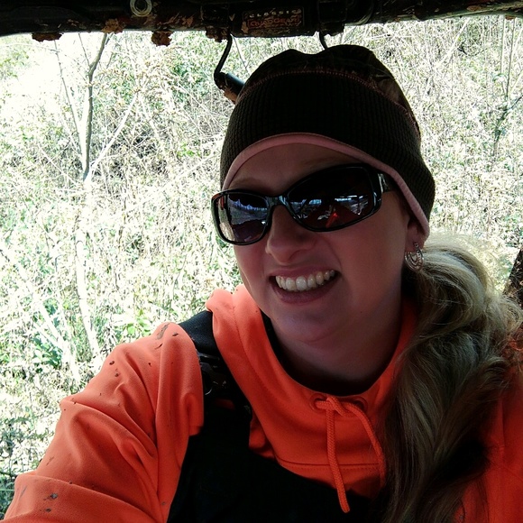 Meet your Posher, Janette - Picture 2 of 2